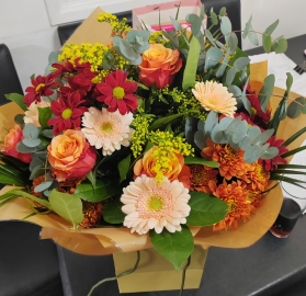 bouquet, handtie, flowers, autumn, aqua, water bubble,  gift, bunch, florist, birthday, anniversary, harold wood, romford, havering, delivery