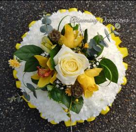 posy, posies, pink, yellow, funeral, tribute, wreath, flowers, florist, delivery, harold wood, romford, havering