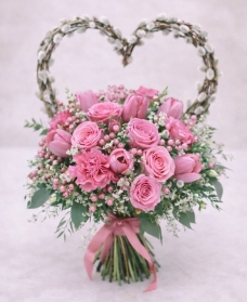 valentines, valentines day, anniversary, birthday, love, dome, roses, 6, 12, 18, 24, red, standard,budget, flowers, florist, harold wood, romford, havering, delivery